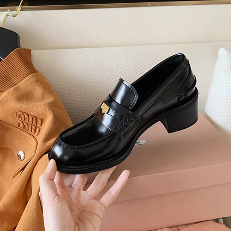 Loafers din piele pentru femei, cu monedă aurie în stil Miu, design britanic, toc gros