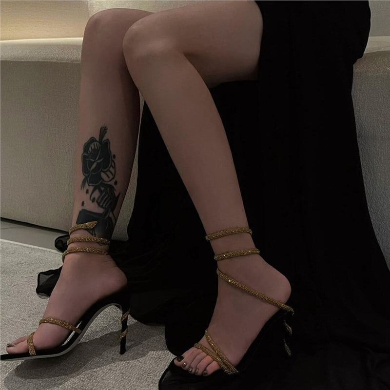 Zlatne kristalne štikle s uzorkom zmije, tanke remenčiće, ljetne sandale za elegantne žene