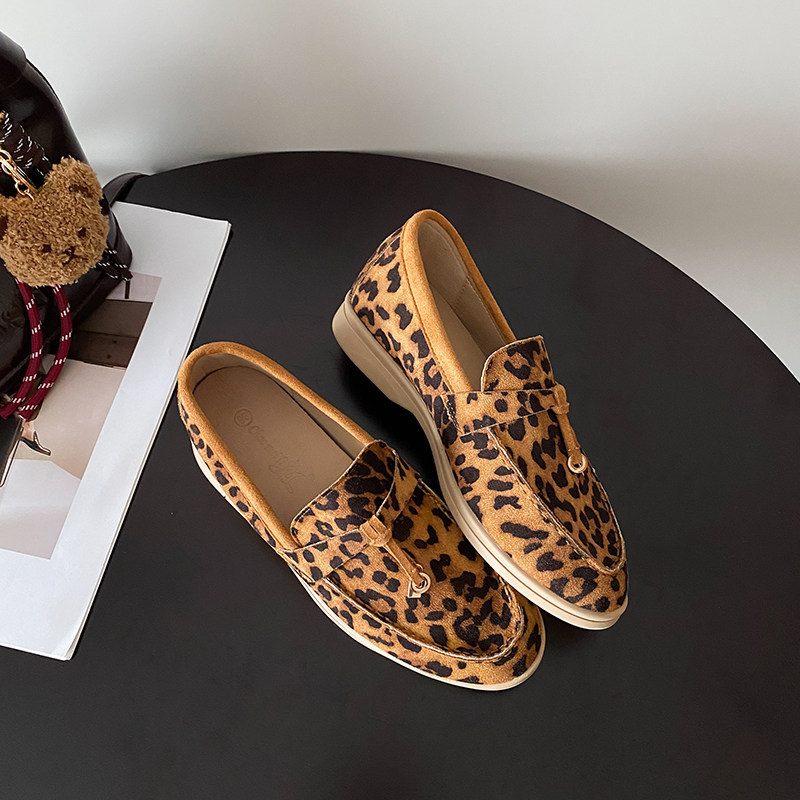 Női magasságot növelő bojtos csatos loafers, slip-on, valódi bőr, puha talp, régi pénz stílus