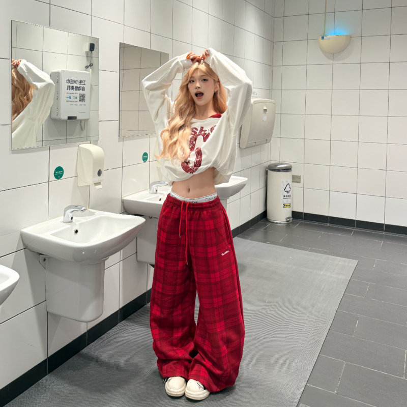 Ženske hlače s retro ulično stilom, crveno karirane, jesenski opušten kroj, sportski stil ističe siluetu, hlače za džez ples s zakrivljenim krojem