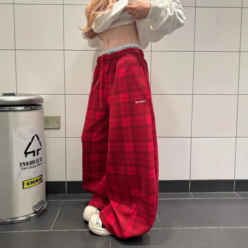 Ženske hlače s retro ulično stilom, crveno karirane, jesenski opušten kroj, sportski stil ističe siluetu, hlače za džez ples s zakrivljenim krojem