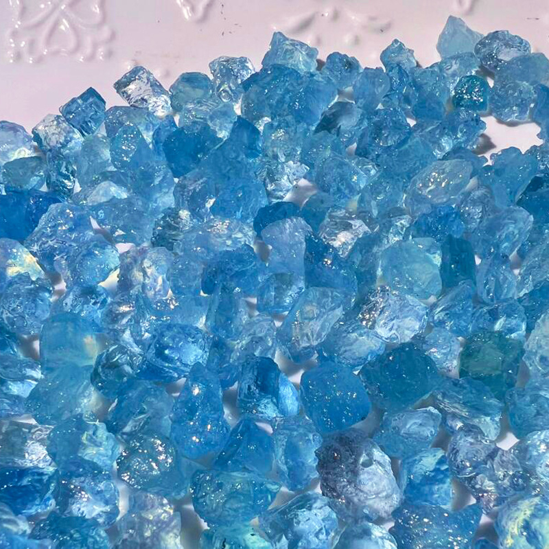 Prirodni akvamarin sirovi kamen, žicom omotan kristal, nepravilnog oblika kamen, ručno izrađeni materijal za DIY nakit