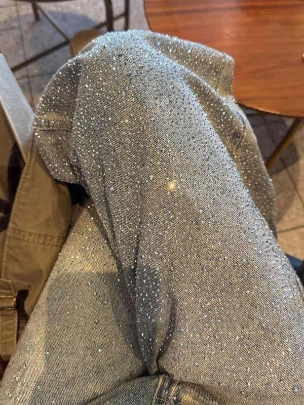 Ženske široke traperice s rhinestones u dizajnu zvjezdadanog neba, jesenska kolekcija, opuštena silueta, denim