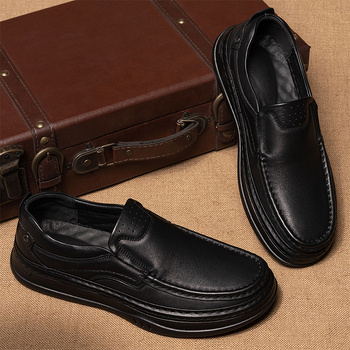Férfi fekete bőr casual loaferek – Slip-On, alacsony talppal, puha felsőrésszel és kényelmes talppal