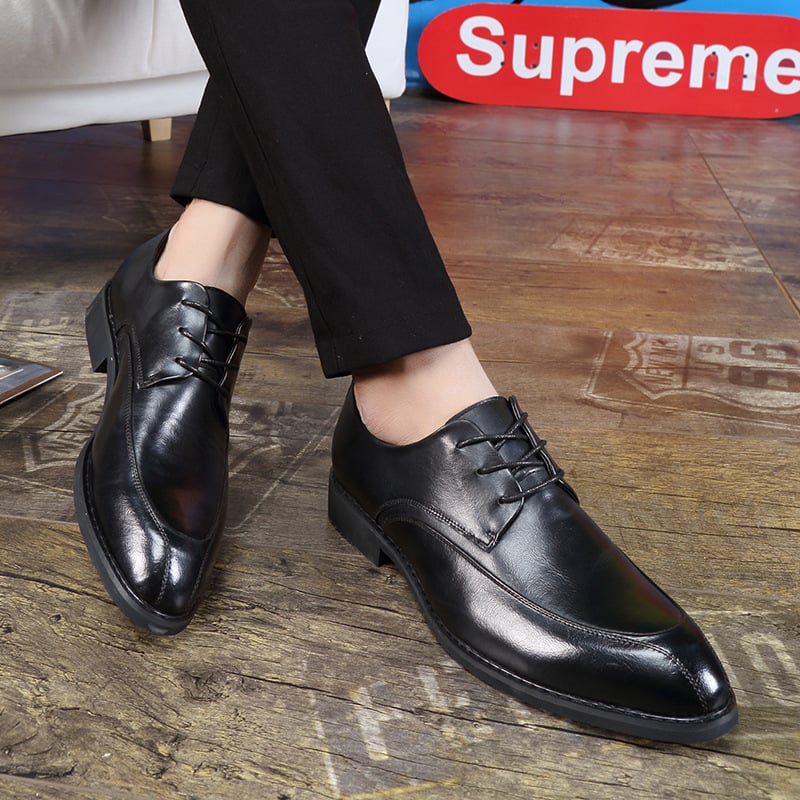 Мъжки обувки в стил brogue с модел на крокодил, повдигната височина до 10 cm чрез вътрешна повдигаща подметка, горна част от микрофибър кожа, гумена подметка, висок връх, връзки, без подплата, подходящи за пролет и есен.