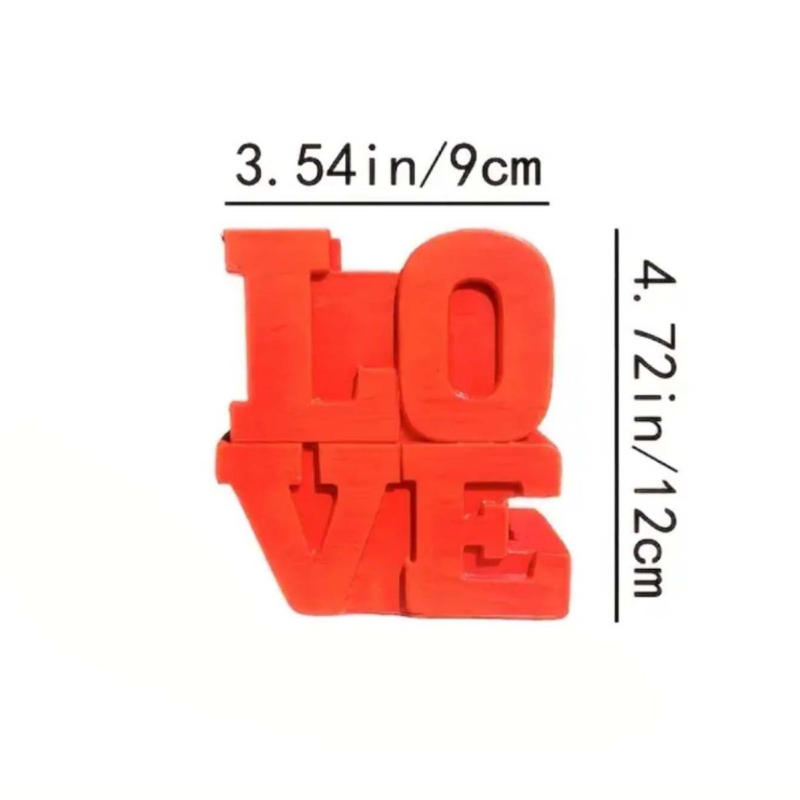 Živicové ozdoby s anglickými písmenami a číslami, ozdobná váza s nápisom Love