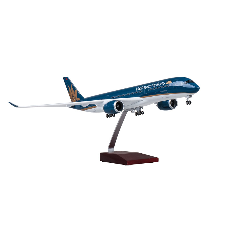 47 cm model civilného lietadla Airbus A350 Vietnam Airlines, s LED svetlom, mierka 1:142