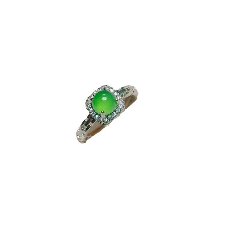 Inel din calcedonie albă naturală, design minimalist, mic pătrat, placat cu argint, încrustat cu agată verde – bijuterie modernă pentru femei