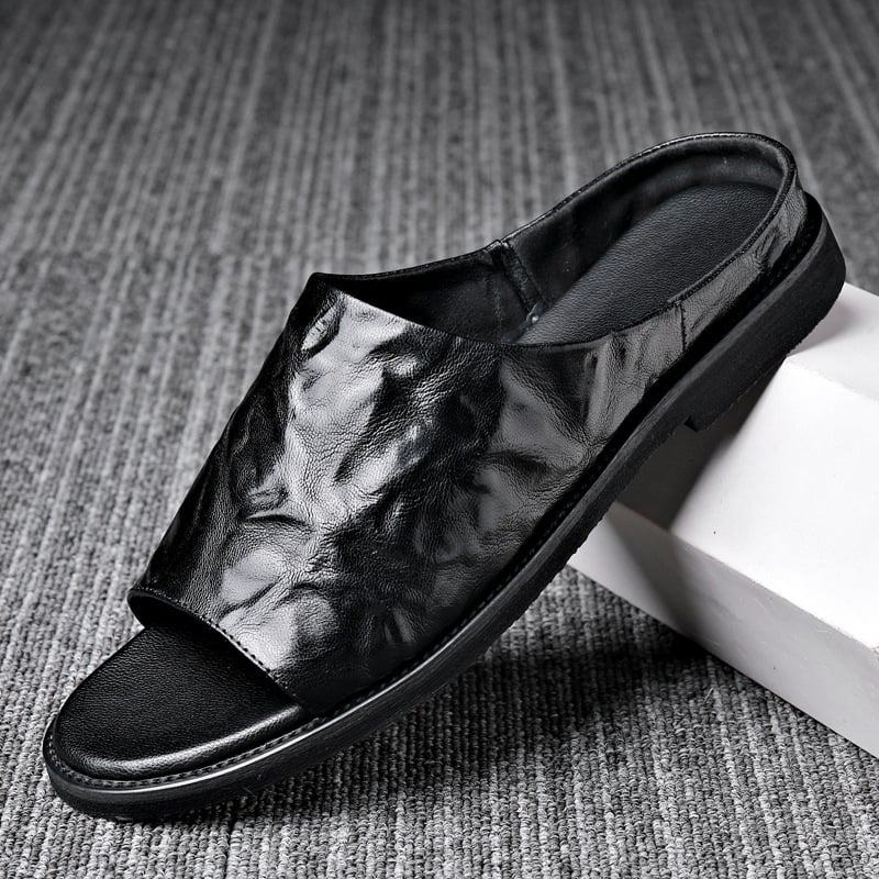 Férfi nyári szandál felsőréteg báránybőrrel, relief mintázatú slip-on, beltéri és kültéri viselet, divatos strand-stílus