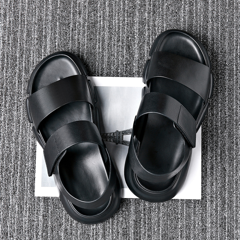 Férfi nyári bőrsandálok, lélegzőek, kényelmesek, könnyűek, Velcro-záras, kültéri használatra.