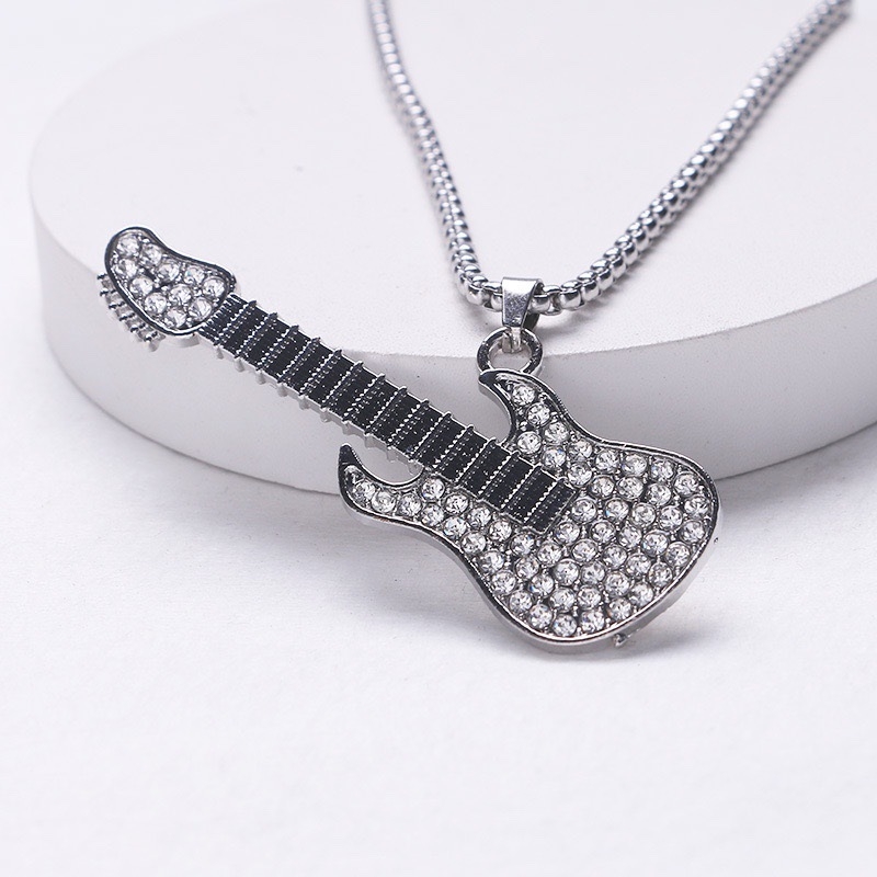 Ogrlica s dijamantom u obliku gitare – unisex, rock/hip-hop stil, privjesak od legure