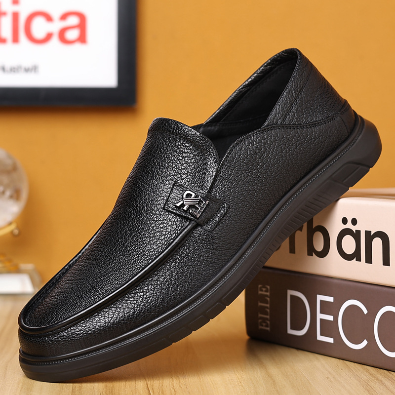 Férfiaknak első réteg báránybőrből készült slip-on casual cipő, kényelmes, lélegző, csúszásmentes talp
