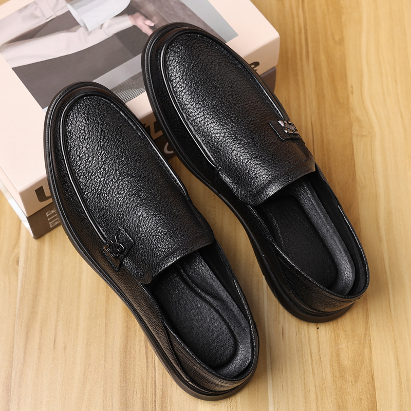 Férfiaknak első réteg báránybőrből készült slip-on casual cipő, kényelmes, lélegző, csúszásmentes talp