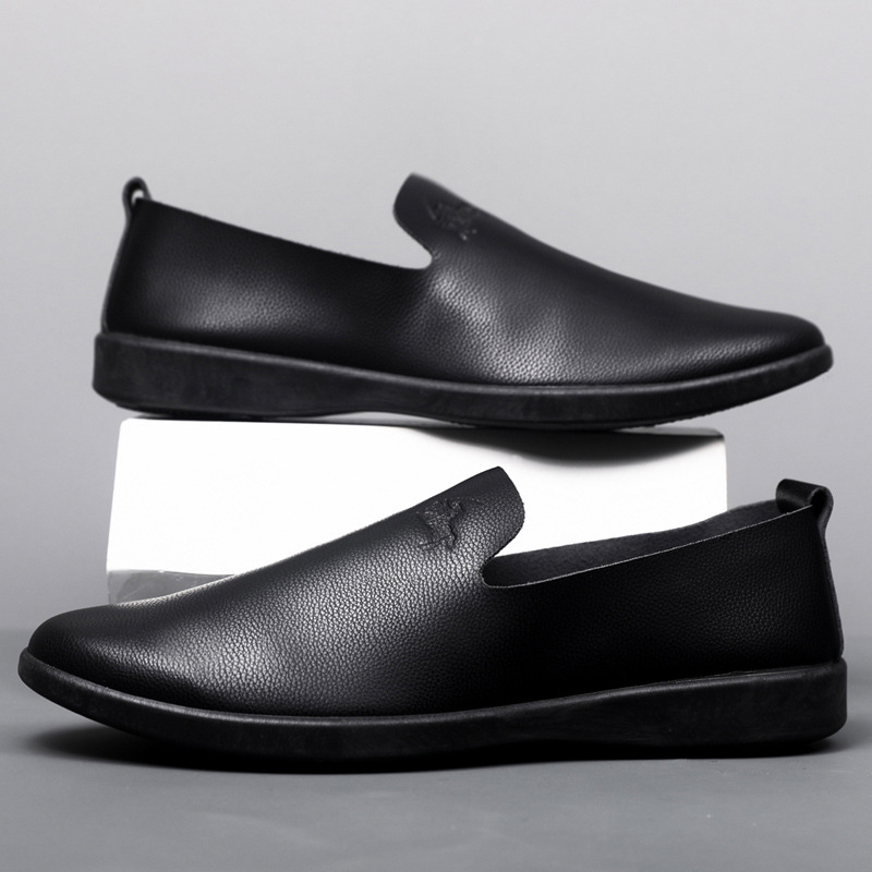Férfi bőr Slip-On mokaszni koreai stílusban, puha bőr, puha talp, vízálló