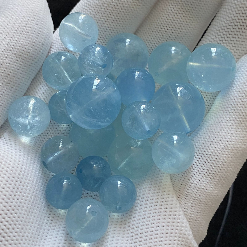 Akvamarinske kristalne perle, 8 mm, okrugle, labave, u nijansama plavog neba i bijelih oblaka — materijal za DIY nakit