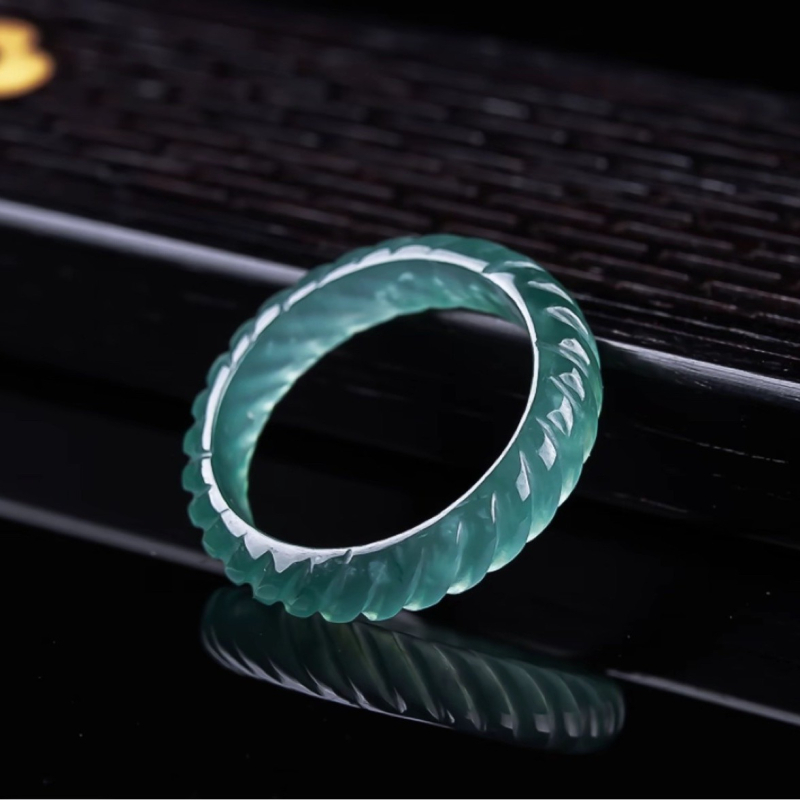Prirodni žadit plavo-voda twist prsten, unisex, leden tip nakita