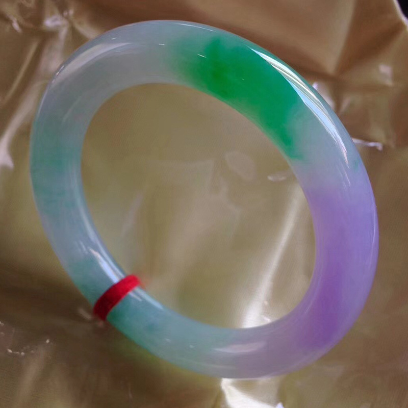 Narukvica od žada, visoke kvalitete, ledeno prozračna s proljetnim nijansama, ručno izrađena, 10 mm, unisex