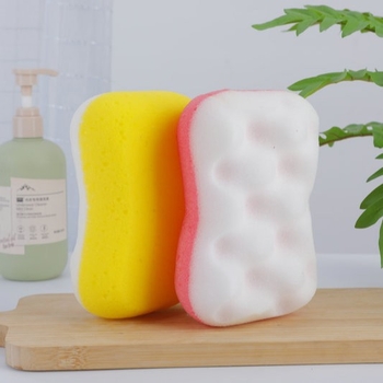 Exfoliačná penová čistiaca špongia na tvár — jemná a veľmi savá