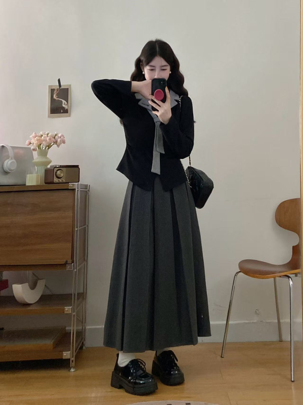 Plus-size jesenski dvodijelni set: bluza s izšivenim ovratnikom i plisirana duga suknja (izgleda kao dva dijela)