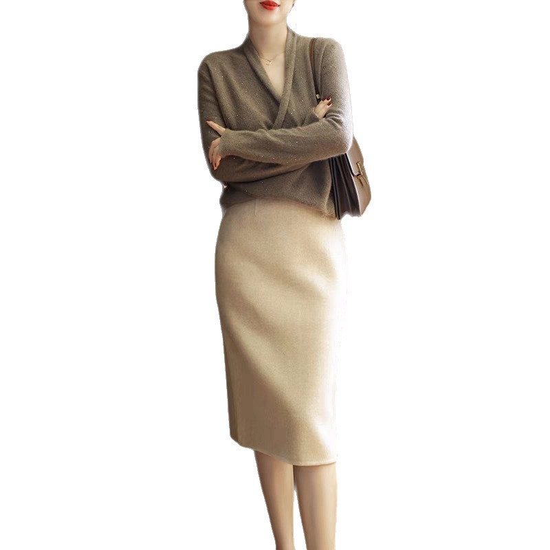 Dvije dijelni pleteni set: pulover gornji dio i midi suknja, jednobojna boja, hongkonški retro chic stil, elegantno za posao