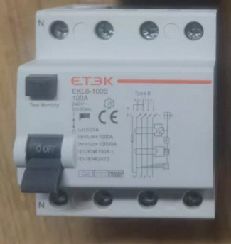 Vypínač proti úniku prúdu pre nabíjaciu stanicu elektromobilov, 4P, 40A, 30mA, 10kA