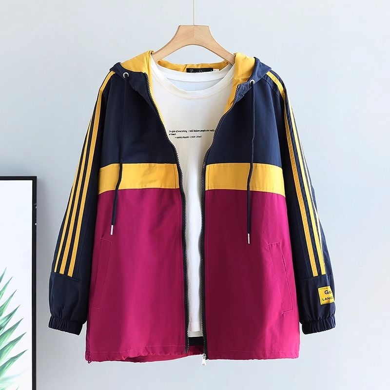Ženska XL kratka bomber jakna s kapuljačom, color-block dizajn, proljeće 2024
