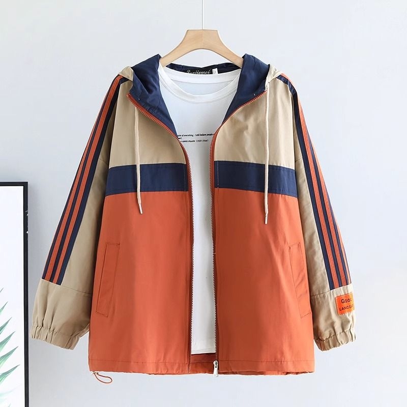 Ženska XL kratka bomber jakna s kapuljačom, color-block dizajn, proljeće 2024