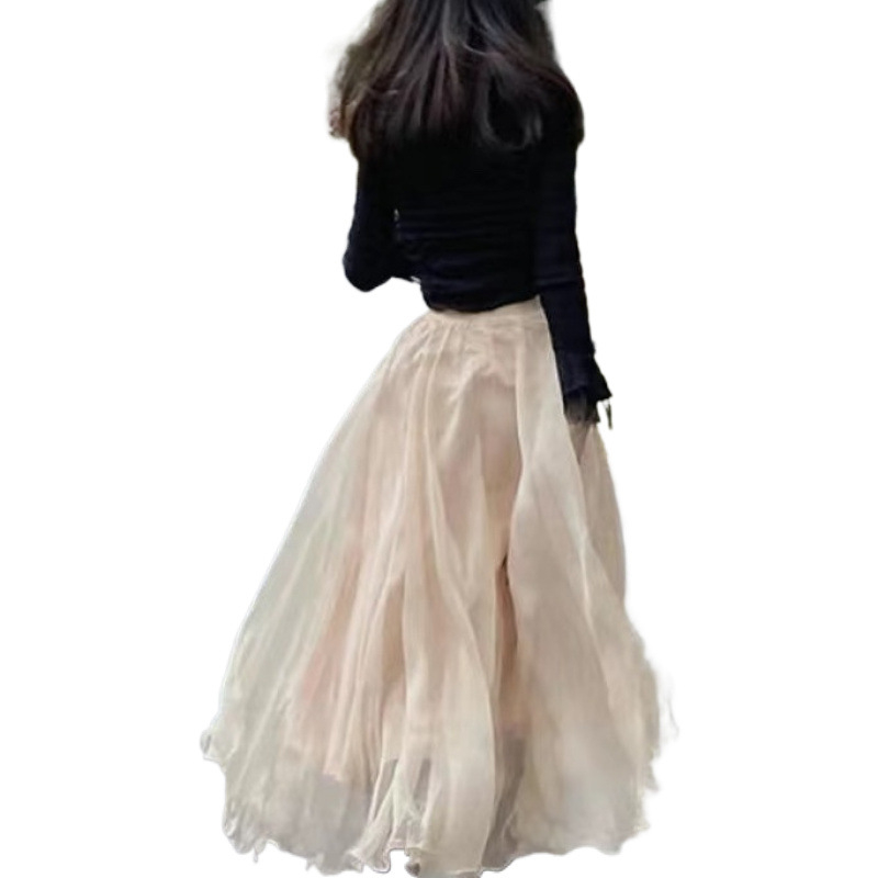 Μακριά φούστα chiffon με oversize γραμμή, κυματοειδή άκρη και λαμπερή όψη