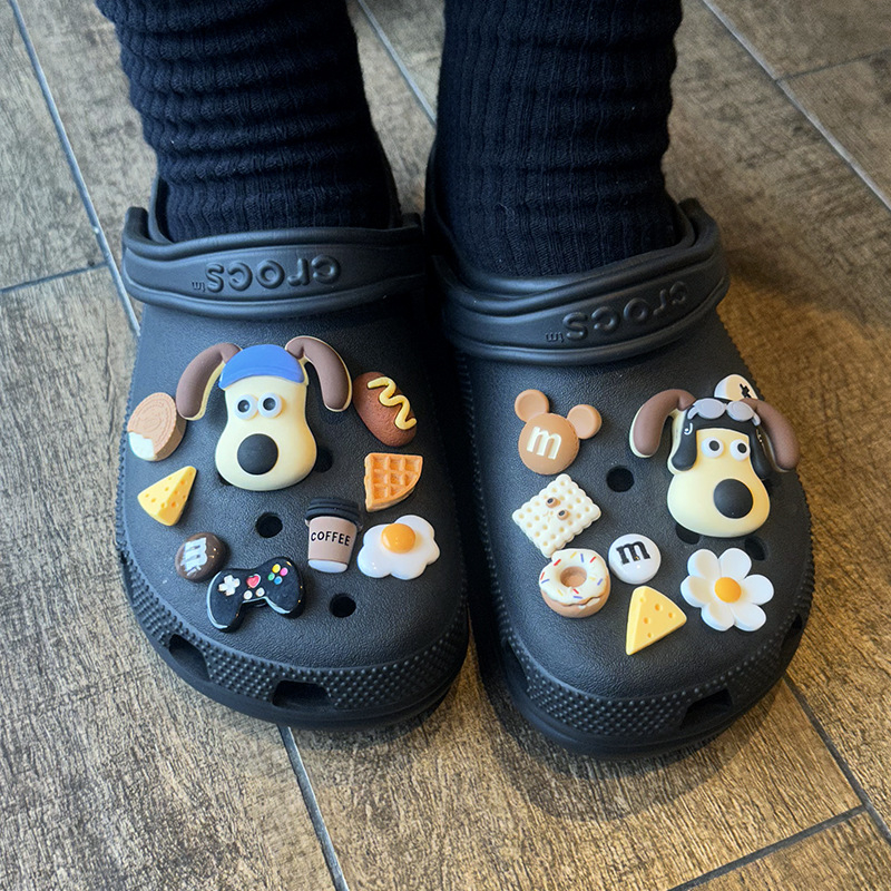 Dodatna oprema za Crocs papuče – DIY dekorativne kopče s motivom crtani letajući pas