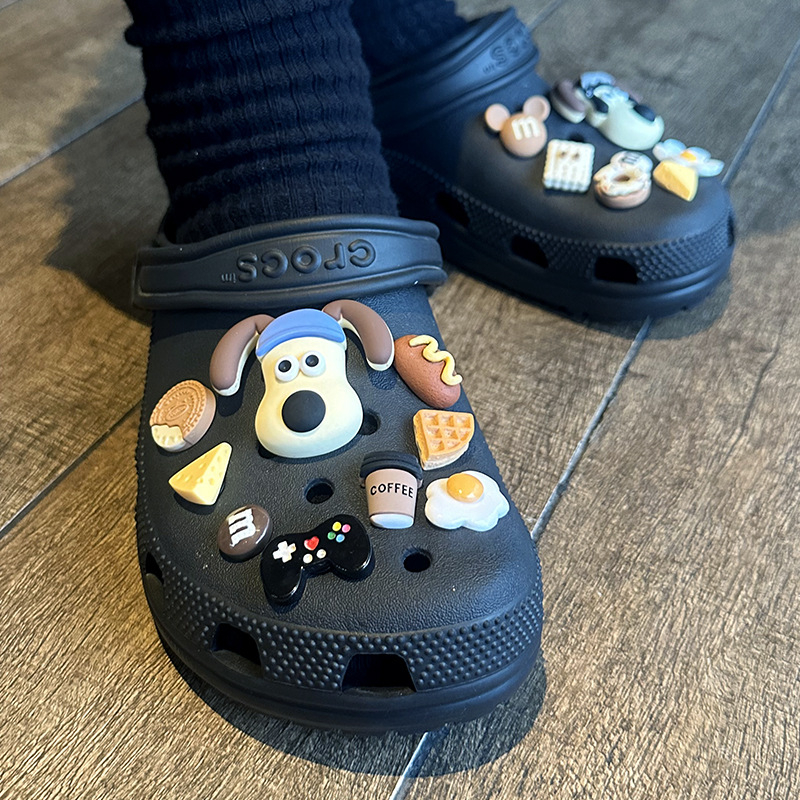 Dodatna oprema za Crocs papuče – DIY dekorativne kopče s motivom crtani letajući pas