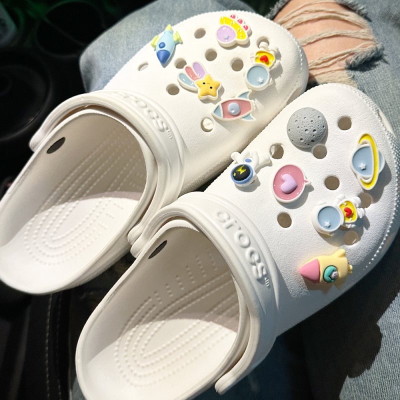 Dekorativna spona s cvijetom od smole za sandale u Crocs stilu