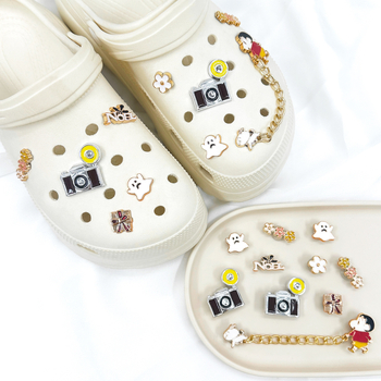 26 novih odvojivih ukrasa Crayon Shin-Chan i set cvjetova za Crocs