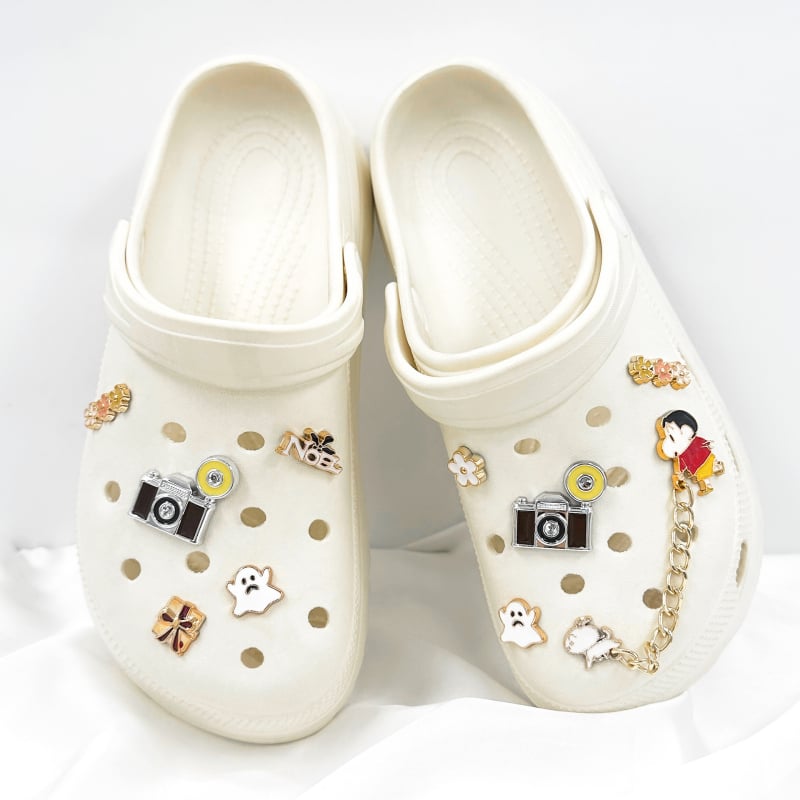 26 novih odvojivih ukrasa Crayon Shin-Chan i set cvjetova za Crocs