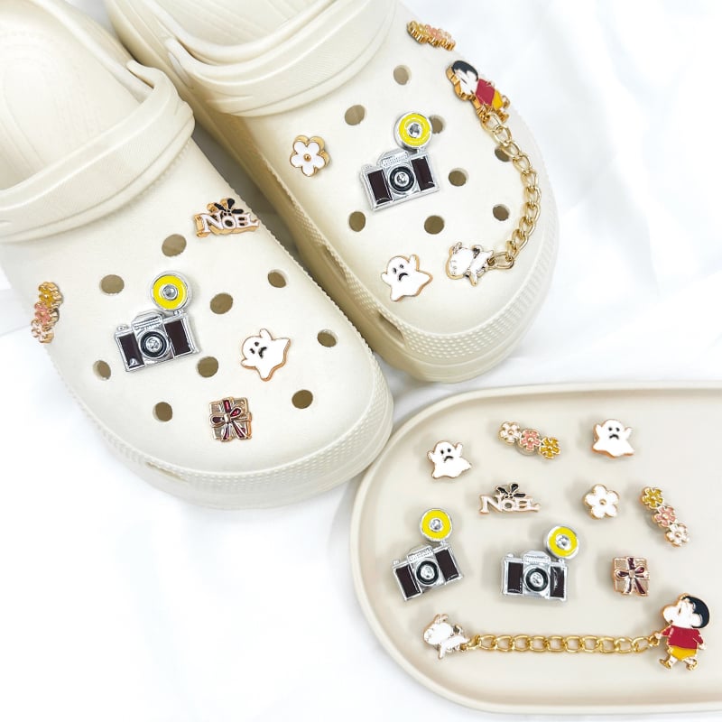 26 novih odvojivih ukrasa Crayon Shin-Chan i set cvjetova za Crocs