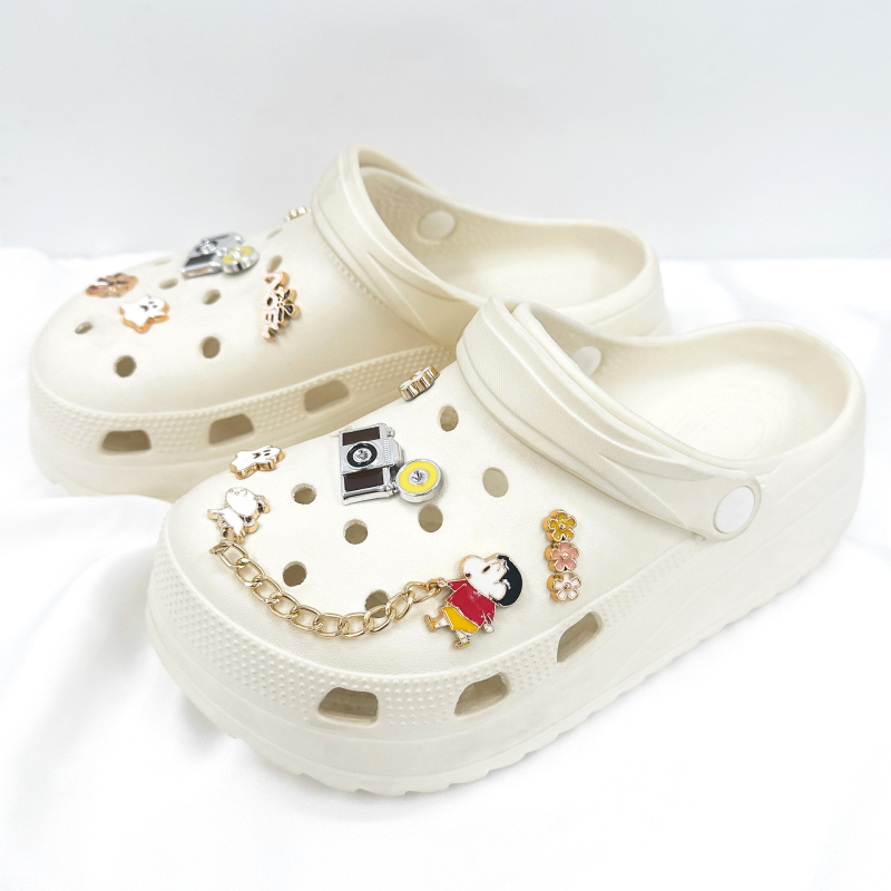 26 novih odvojivih ukrasa Crayon Shin-Chan i set cvjetova za Crocs