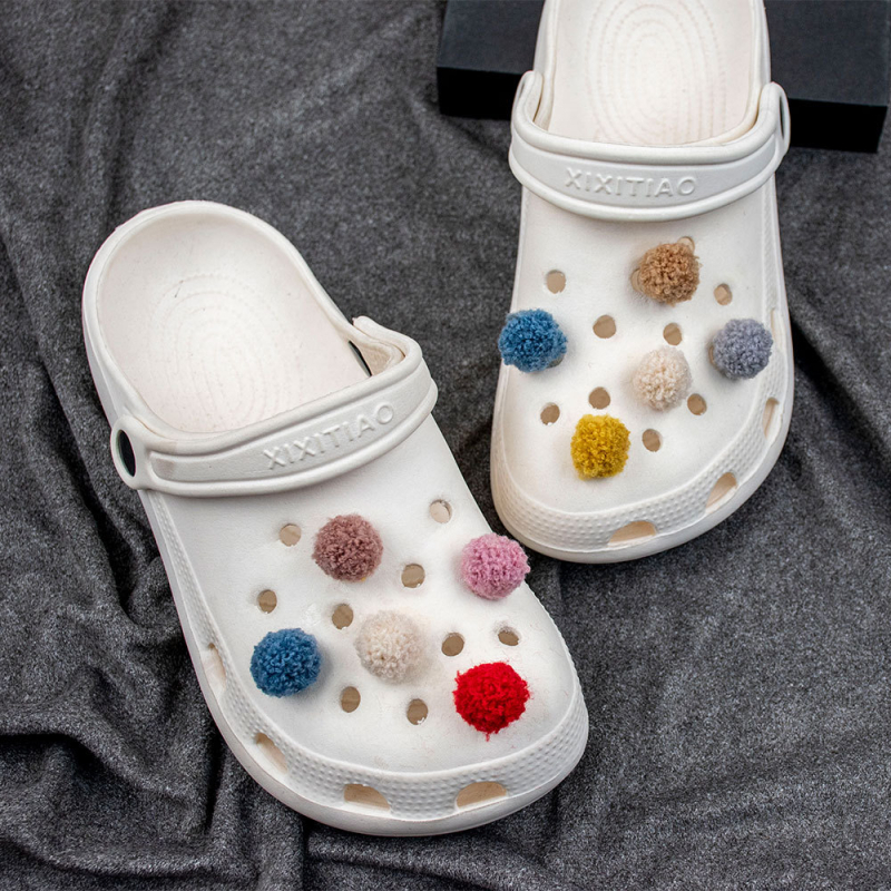 Odvojiva pliš gumb dekoracije obuće Crocs stila, nadahnut Carlochi