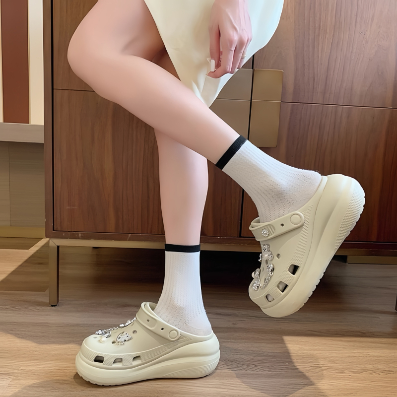 Crocs stil sandala s lancem i dijamantnim medvjedom, luksuzni odvojivi set dodataka za obuće i ukrasi za kopče