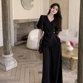 Plusz méretű nyári két darabos szett: elegáns Hepburn-stílusú felső és széles lábú nadrág