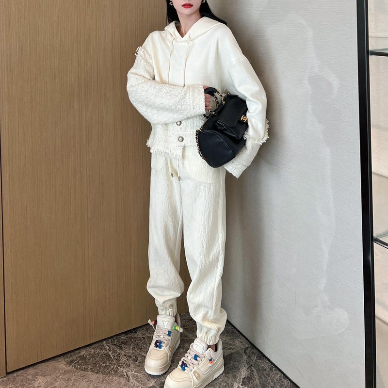 Ženski set: jakna s kapuljačom i hlače u stilu Chanel, casual jesenski elegantan komad odjeće