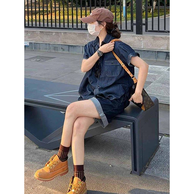 Ženski set od denim košulje s kratkim rukavima i šortsa, ljeto 2025, retro Hong Kong stil, ležeran kroj, dvodijelni set