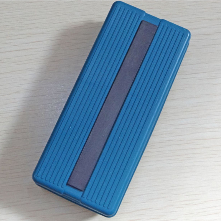 Veľká magnetická guma na tabuľu pre čiernu a bielu tabuľu s flanelovým povrchom, ideálna do kancelárie a vyučovania