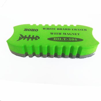 Rybinová EVA magnetická guma na bielu tabuľu s vstavaným magnetom a EVA filcom, rozmery 12,5 × 5,5 × 2 cm