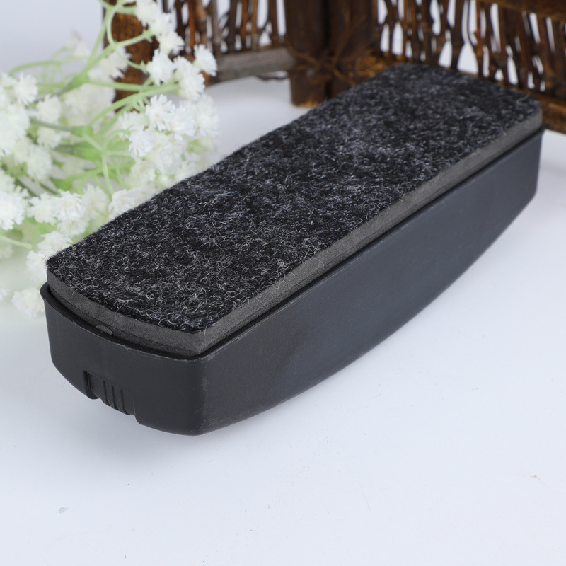 Xiaguang plastová guma na tablu s povrchom z filcu, určená pre kriedovú a bielu tabuľu, rozmery 15,5 × 5 × 4 cm