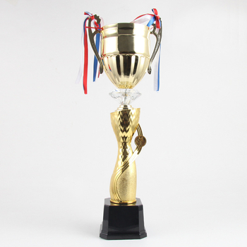Metalni trofej za sportske događaje – prvaci u nogometu i košarci – kreativna nagrada za školske sportske događaje