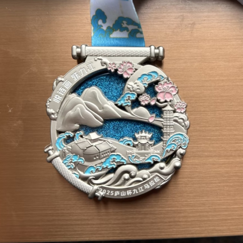 Medalja od cinkovog legura s UV premazom i učinkom tekućeg pijeska za maraton, dragon boat, školske i korporativne sportske događaje