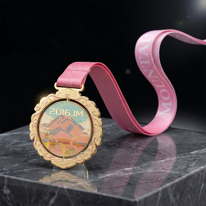 Maratonska medalja od cink–aluminijske legure, odliven metal za nagrade na događajima i prigodna pločica, moguć tisak logotipa