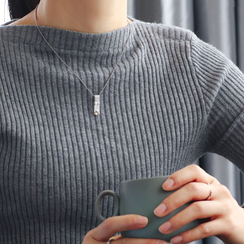 Unisex ogrlica s kvadratnim privjeskom i okruglim cirkonijskim perlama, pozlaćeni mesing, geometrijski dizajn, lanac s kuglicama, duljina 21–50 cm