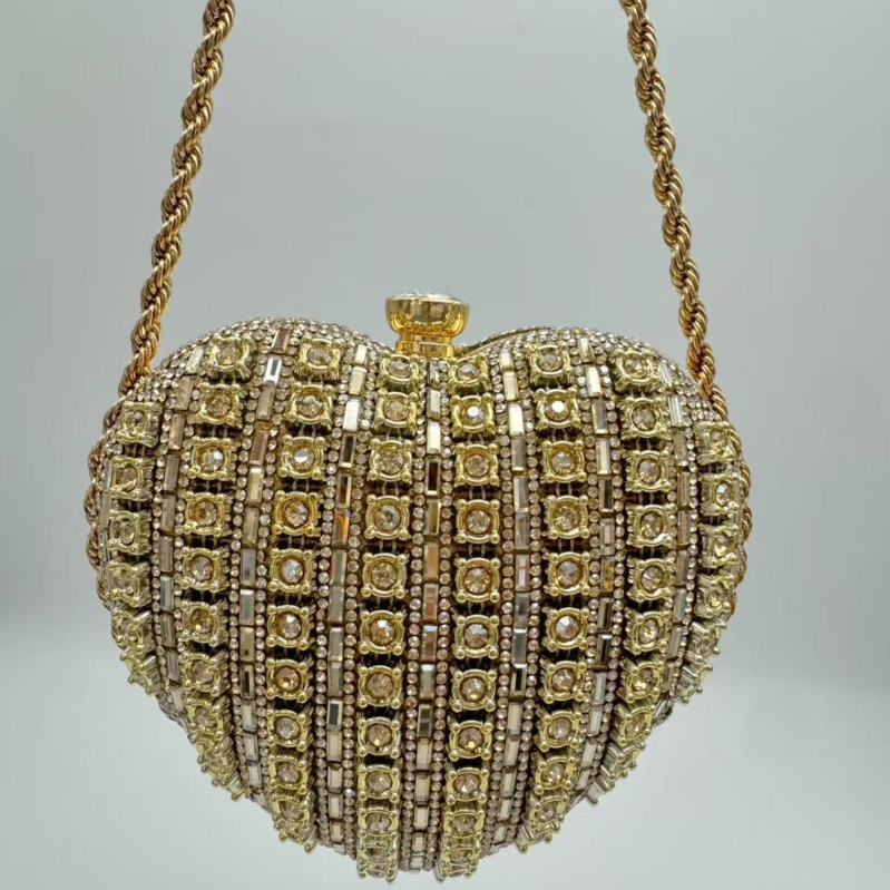 Torbica za večernji događaj u obliku srca s kristalima i lancem – ženska clutch torba