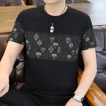 Férfi rövid ujjú póló kerek nyakkal, betűs mintázat, ice-silk anyag, nyár