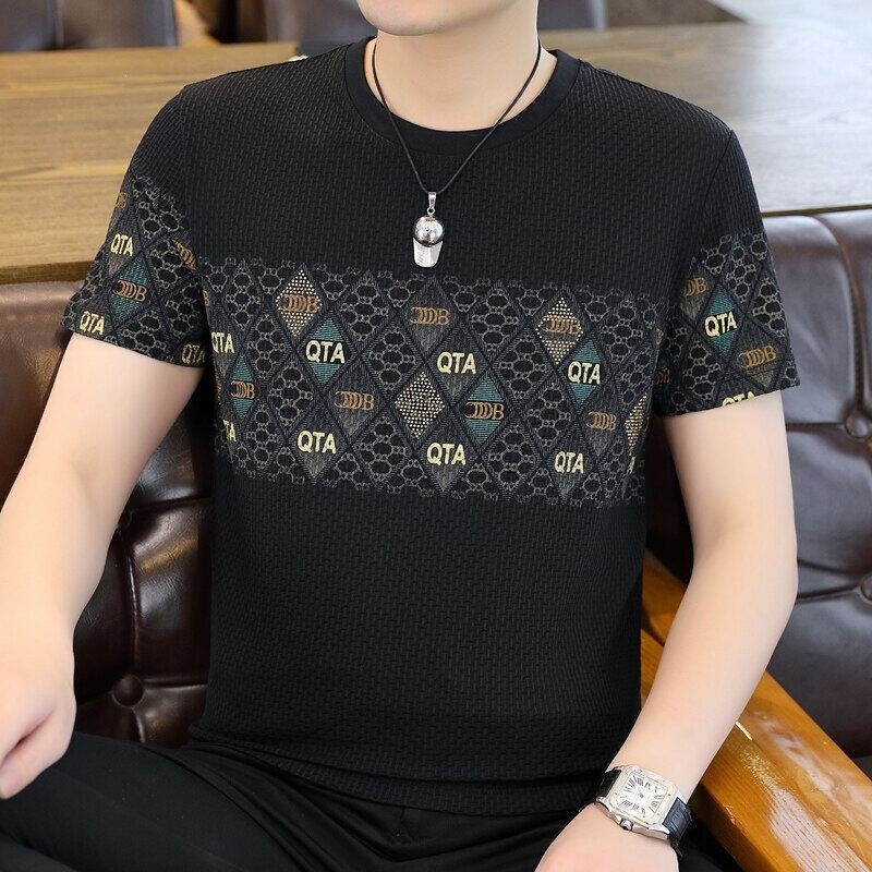 Férfi rövid ujjú póló kerek nyakkal, betűs mintázat, ice-silk anyag, nyár
